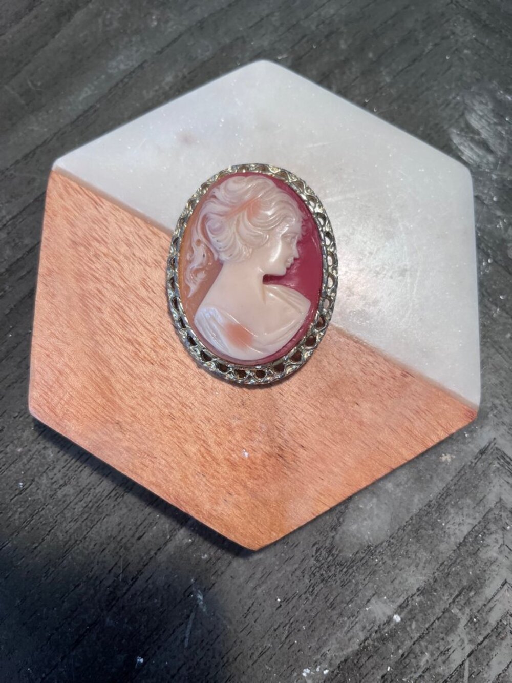 Vintage Lisa Jewels Cameo Brooch Pin